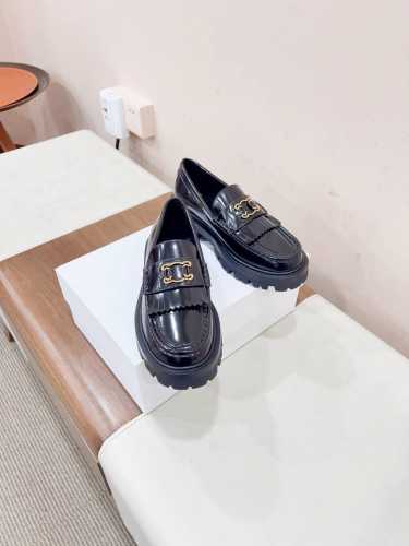 批发直销 已认证 新品乐福鞋 懂货的来Lisa种草同款乐福鞋 YYDS经典流苏，品牌五金扣，鞋面开边珠牛皮，内里羊皮，真皮沿条，搭配五层组合大底，跟高3.5cm