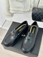 厂价 Chane*｜小香24P新品 经典双c乐福鞋 鞋面采用进口小牛皮 内里踮脚均为丝绸羊皮 意大利进口牛皮大底 Size：35-39 40 41定制