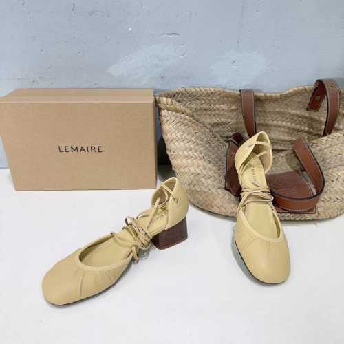 高品质出厂 ！小众潮牌 Lemaire 25春夏走秀新款绝美玛丽珍芭蕾舞鞋绑带平底、粗跟中空单鞋凉鞋！上脚真的超级舒适 低调简约又不失高级 随意慵懒 小鸡黄色也