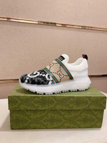 工厂价: 古奇gucci 官网最新款休闲时尚男鞋，爆款版型简洁大气，潮男专属.独有的官网最新品牌元素元素古奇原版装饰，时尚又大方，面料原版牛皮网布透气内里，官网