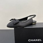 布面330 chanel ｜香奈儿小香25S春夏新品 米兰走秀款拼色蝴蝶结凉鞋 ，电镀跟金属跟 鞋面采用进口羊皮/特殊布料 内里垫脚均为丝绸羊皮 意大利进口牛皮