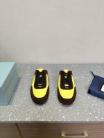 Prada 普拉达 25ss早春新款 德训鞋 半拖鞋垫加厚小羊皮，踩上去无比舒适，有支撑感，又包裹得很好的感觉鞋型包裹感十足，轻便好穿 实用的一款休闲鞋，显高显