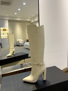 年度畅销款 圣罗兰 秋冬新款 圣罗兰 Saint Laurent0， 开始叫做yves Saint Laurent 或 简 做ysl，是法国人伊夫 圣 罗伦 Y