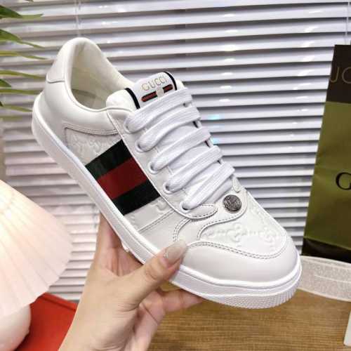 Gucci 经典不败款 情侣款小脏鞋，原版1:1复刻，金属水晶吊坠 金属双g水晶圆柱形标 Gg原版纹织带，细节.做法.套包均为原版做法 鞋面为专属擦色牛皮，原版