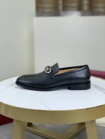 工厂价 顶级品质 真皮大底系列 Salvatore Ferragamo 菲拉格慕商务皮鞋，1:1顶级代购品质，鞋面进口精选原版开边珠小牛皮，内里垫脚均用进口原版