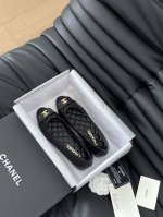 Chanel 24B新款书包扣芭蕾舞单鞋 经典的菱格纹 百看不腻 鞋面内里羊皮 真皮大底 跟高平底 6.5Cm Size:35-39 其他码数定做