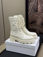 皮里 毛里+30 Dio R Fw24 New Arrival～ Cd 24秋冬机车靴新品 经典d家纹格电绣，精致时髦 小牛皮材质，内里羊皮 Size 35 4