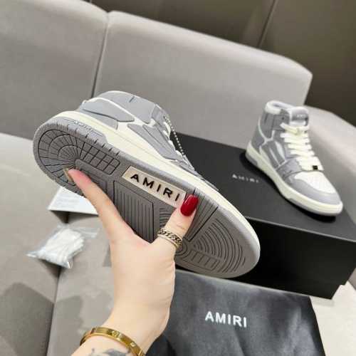 Amiri骨头鞋情侣款，日常休闲必备单品，情侣鞋。适合各种场合！Amiri骨头鞋凭借鞋侧颇具独到风格的骨头图案，充满酷感又百搭！杨幂，陈伟霆等超多明星出席节目或