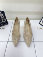 Dior 迪奥 2025早春走秀新款bling...bling...水晶凉鞋. 顶级代购版本Capture系列高跟女鞋 明星同款水钻方头藤格纹图案猫跟拖凉鞋！独