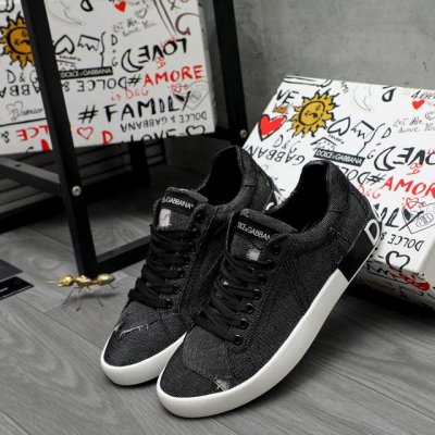 商品商标：D&G 杜嘉班纳 情侣款休闲鞋正码码数: 35－46商品材料：精选牛仔透气鞋面 皮内里 原版大底