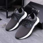 商品商标： ＢＯＳＳ 休闲鞋正码码数: 38-44 45定做不退换 商品材料：精选牛皮拼接布鞋面 弹力布内里 牛皮鞋垫 橡胶大底