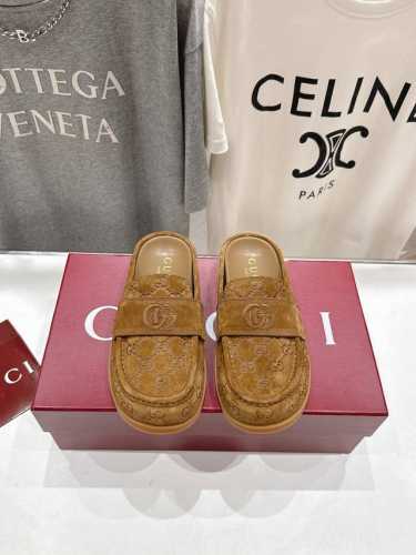 高版本出厂 Gucci* 古驰2025Ss新款居家厚底半包拖鞋 ，真的是太好穿了 这款最新系列以基本廓形和标志性细节为特色。采用品牌代表材质 Gg 反绒牛皮制成
