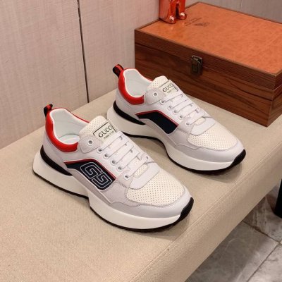 新款: 厂价: 古奇gucci* 最新爆款休闲鞋，顶端品牌奢侈～代购，顶级～质量 鞋面選用进口透气牛皮搭配材质透气羊皮垫脚 精细做工 原版个性时尚柔软橡膠耐磨防