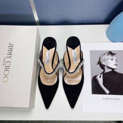 橙子出厂价 Jimmy Choo 吉米周 Jc经典款 珍珠链条尖头高跟拖 穆勒鞋 包头半拖 高跟凉鞋 材质：漆皮 羊京绒 跟高：8Cm 码数：35-39 可定制