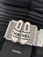 皮 布 Chanel 25K新款字母拖鞋羊皮鞋面 内里羊皮 原版大底Size:35-39 其他码数定做