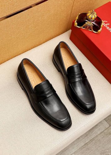 商品商标：Ferragamo 菲拉格慕 休闲皮鞋正码码数: 38-44 45.46.47订制商品材料：精选 进口牛皮鞋面，进口水染牛皮内里 强烈立体视觉效果，组