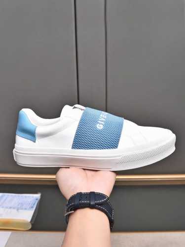 纪梵希 Givenchy 低帮 标准码：38-44； 45 46 可以定做 等级：官网同款 原单品质材料：原版小牛皮，搭配原版水染羊皮内里牛皮乳胶鞋垫 ，原版防