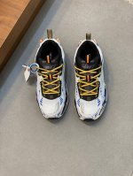 off-White C O Virgil Abloh 登休山闲鞋 24年款新 采用保环牛剖革合组网织鞋布面材质 鞋垫嵌入泡发缓震eva物料 正确底中搭载eva轻