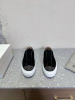 Brunello Cucinelli 25ss早春新款 一脚蹬 休闲鞋 极简主义风格，复古又高级！简约又大气属于非常耐看的款式！高级百搭之王完全没有抵抗力！脚感