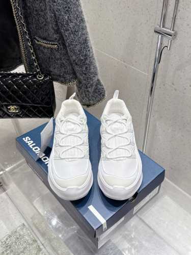 女款380 男款10 salomon 萨洛蒙 情侣款 户外 休闲 运动鞋 面料: 原版进口牛皮+透气网面 内里：原版进口透气网里 鞋底：原版开模防滑橡胶大底 女