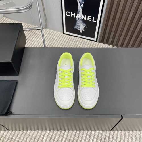 出厂:低帮 独家顶级版本 YSL SAINT LAURENT 圣罗兰 SL61春夏最新爆款休闲系列 SL61运动低帮休闲鞋 圣罗兰 SL61 ，原版购入 一比一
