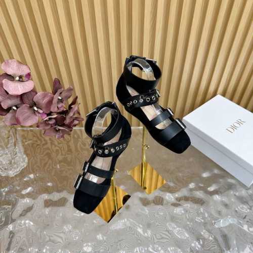 Dior 迪奥仙女百搭三排玛丽珍芭蕾舞鞋 早春新品 顶级品质 专柜新款四季单鞋系列顶级上新 潮人们首选！年会必须入手 鞋面：原版定制头层牛皮 羊京内里：透气柔软