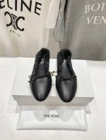 高版本出厂 The Row Ss秋冬爆款平底玛丽珍单鞋 非常舒服的平底鞋，极简设计理念，版型显瘦好穿颜值与实用性并存 鞋面：进口小羊皮 内里：山羊皮内里 大底：