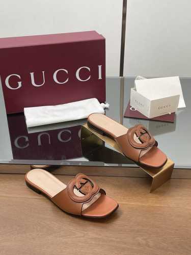 2025升级焕新包装夏季新款现货上新啦。 Gucci 高品质拖鞋 双G镂空 镶边互扣式GG精品拖鞋 专柜原版开模精心制作，匠心铸造经典跟高：1.0 cm面料 ：