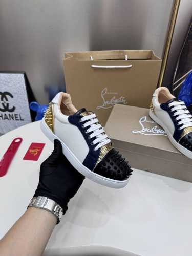 橙子出厂价P ，男码10 定制款 Christian Louboutin Cl低帮板鞋系列 铆钉 水钻 运动鞋休闲鞋红底鞋 情侣款 定做时间较长，请耐心等待！
