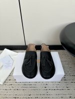 东莞货 The Row 24Ss 新款流苏乐福鞋 第一眼看到这个鞋子就爱上了，带点复古味随意搭配都好看！ 各大网红博主都在穿它，整个鞋子非常柔软，耐穿不磨脚。简