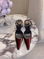 真丝 皮面 SAINT LAUREN* YSL 杨树林新款高跟后空凉鞋 全新升级中跟版本 更稳更好穿 小姐姐的美丽尤物高跟鞋 优雅迷人性感 女人味十足 鞋面牛皮
