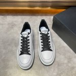 Chanel 、2024开春新款Size；38~45 38 45 订做男款香奈儿运动鞋 ， 一月的款式溢价超级严重基本上可以说是买不到了柜姐收到这个颜色刚好还有