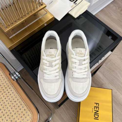 高版本fendi 芬迪 2024 Fd家专柜最新厚底板鞋休闲鞋系列 Fd Match 原版购入 一比一复刻 经典升级皮面 魔术贴设计师kim Jones打造的首