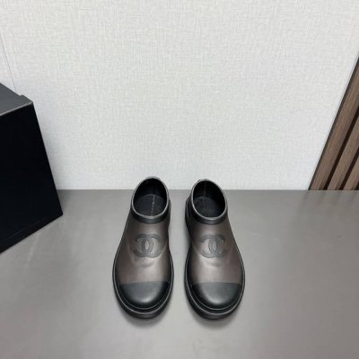 出厂 独家顶级版本 C*Hanel香*奈儿24Vs夏季网红明星爆款雨鞋系列 圆头一体雨鞋 全新升级无缝接版本 杨幂同款雨靴！防水防滑！必入款超百搭 设计风格洋气