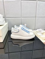 顶级版本 男+40 最新款麦昆小白鞋原版1：1完美复刻配送最新专柜全套包装全系列颜色款式不断更新 面料：定制原版哑光丝绸牛皮 内里：进口水染羊皮内里 原版定制柔