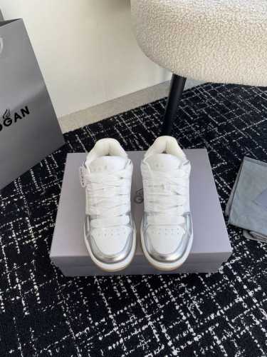 代购级 男款10 Hogan Chamallow 24Ss 秋冬 情侣系列运动休闲鞋 本款hogan Chamallow系列运动休闲鞋糅合街头风和hogan时尚
