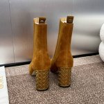 工厂价 Dior 迪奥 秋冬新款icon系列切尔西骑士女靴 明星同款cd字母logo圆柱跟机车短靴 高跟圆头一脚蹬马丁靴 材质：鞋面进口全粒面小牛皮 进口混种羊