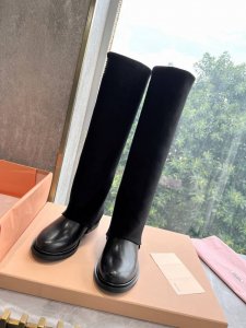 顶级版本代购级别 6寸 46寸 Miumiu 2024新款厚底真皮厚底不过膝高筒裤筒长靴马丁靴 怎么穿都好看今夏时髦精最爱 看起来不怎么舒服 上脚超级舒服 超级