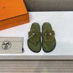 出厂价 男+10 Hermes 2024新款夹脚皮拖情侣款全系列 升级顶级版本.最全颜色 二舅拖hermes麂皮.牛皮2种材质选择 夏天的第一双鞋一定就是可爱的