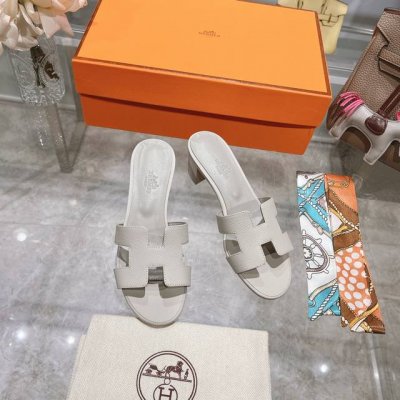 粗跟 出厂价 Hermes 爱马仕h拖鞋oran凉鞋系列 时尚又百搭 超级舒服 每个细节都做到极致 原版swift小牛皮 原版1:1独家私模鞋面 原版真皮沿条大