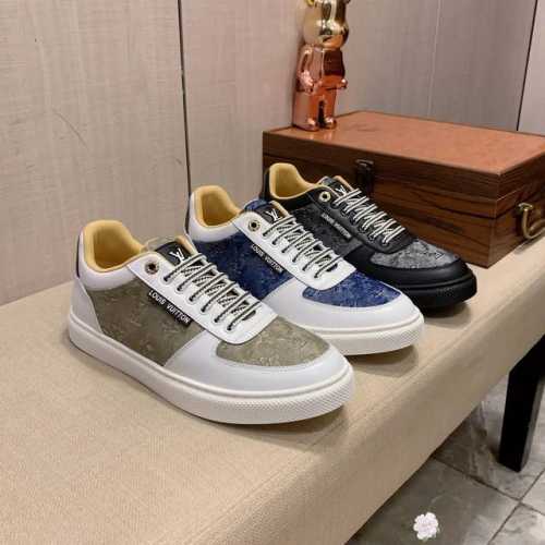 新款: 厂价: Lv* 最新爆款休闲鞋，顶端品牌奢侈～代购，顶级～质量。鞋面選用进口透气牛皮搭配布面材质透气羊皮垫脚 精细做工。原版个性时尚柔软橡膠耐磨防滑大底