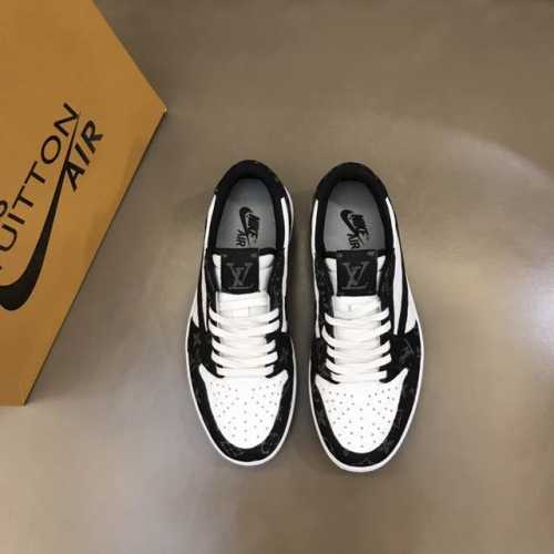 Ouis *Uitto* Nike 新款原版抽屉盒子，联名低帮休闲板鞋，这款运动鞋完全由牛仔帆布拼接皮革制成，饰有路易威登标志性的花押字和带有天然牛皮滚边的da