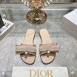 出厂300 j‘Adior流苏织带女鞋 Dior 迪奥 2025春夏走秀新款Adiorble鱼嘴女鞋 Cd明星同款时尚流苏蝴蝶结平底珍珠字母Logo五金扣凉拖鞋