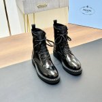 开边珠牛皮 顶级版 Prada 经典热卖款超轻厚底系带短靴！马丁靴。无数网红上脚秀特别推荐这款开边珠牛皮靴！质感特别棒！今年必备战靴！坚持原版1:1开模顶级复刻