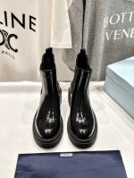 高版本出厂 Prada*普*拉达2024Ss最新厚底松紧马丁靴切尔西短靴 走秀款坦克靴 原版复刻 版型超正 超经典百搭小皮鞋 超级耐看 耐穿 不过时 瘦腿神器