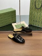 早秋新款gucci 最新漆皮酒红配色princetown系列乐福拖鞋 顶级品质 最高版慕勒鞋 面料：原版定制进口漆皮 内里／垫脚:羊皮里。 大底：原版意大利真皮