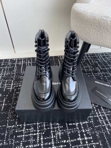 代购级单鞋 靴 Alexander Wang 亚历山大王 24秋冬最新款 Carter 厚底乐福鞋 厚底靴 辣妺标配海莉同款亚历山大王厚底鞋绝对是腿精必备神器，