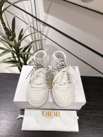 Dior2025新款高帮情侣运动鞋整双鞋子采购Zp开发打造，全部定制材料，独家开模大底，细节全部对版出货，连包装也做到跟正品一样。码数:35-44