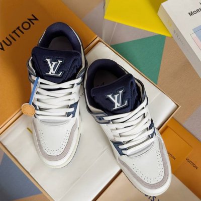 顶级版本：情侣款 Lv Tarine路易威登l家 驴牌 情侣款 休闲 运动鞋 滑板鞋 原版购入开发 做货 本款lv Trainer 运动鞋选用牛皮革塑造繁复鞋面