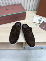 男款 L 情款款羊毛系列！半拖 新品发售 面料：采用 Wish 羊皮面料制作 羊京面 内里：全真绒毛，垫脚羊皮羊毛 大底：耐磨牛筋底 全方位一比一复原专柜工艺流